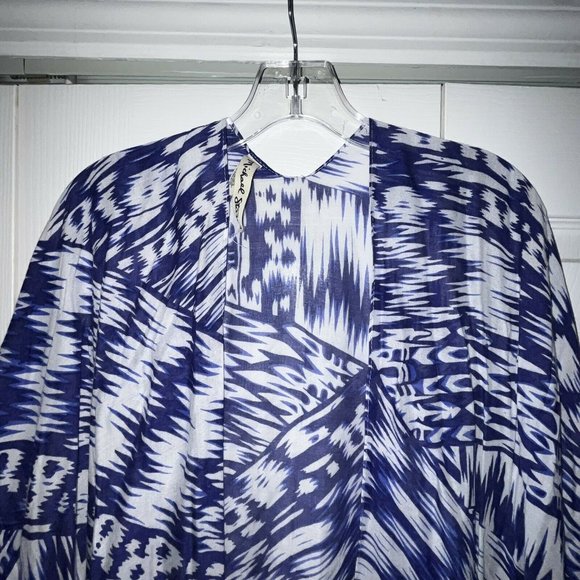 Michael Stars Ikat Print Ruana Wrap Shawl Womens One Size Blue/Wht Lightweight - Picture 3 of 4